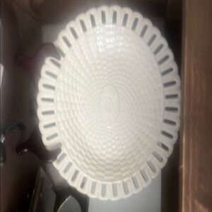 Creamware scallop edged plate